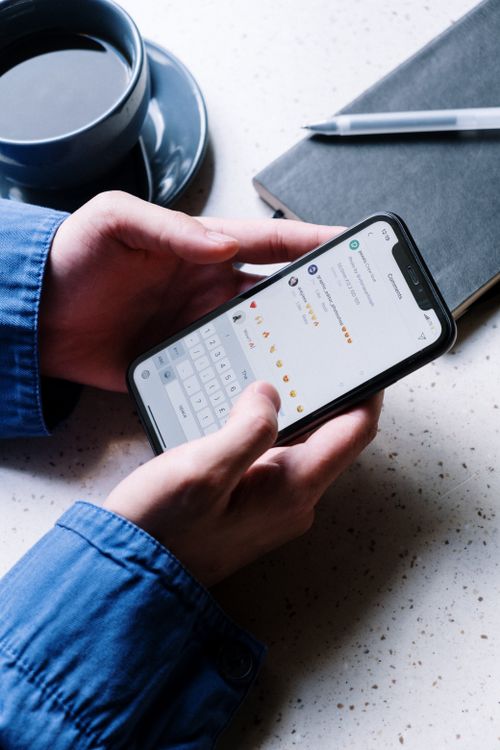 AI Review Responses: Reply Faster and Still Sound Like You